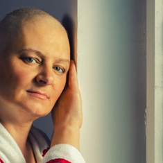 Chimiothérapie : le cap de la perte des cheveux