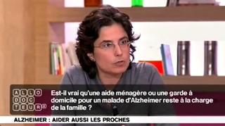 Alzheimer : une aide à domicile à la charge de la famille ?