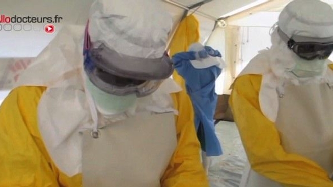 Ebola : un traitement expérimental envoyé en Afrique