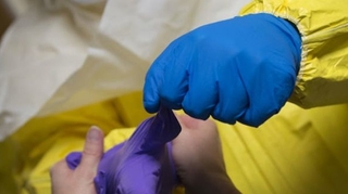 Ebola : P4, la chambre d'isolement des patients hautement contagieux