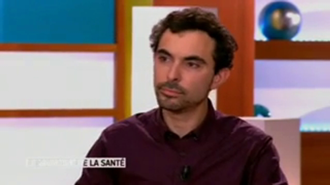 Les rhumatismes permettent-ils de prévoir la météo ? - Article initalement publié le 18 novembre 2014 sur allodocteurs.fr. Vidéo : chronique de Florian Gouthière du 1er octobre 2015. (Illustration : © imageteam - Fotolia)