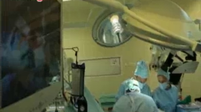 Spina bifida : première opération in utero en France