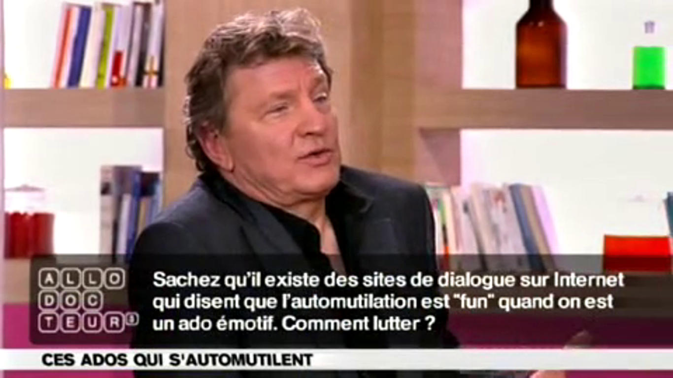 Automutilation : la place des adultes - AlloDocteurs
