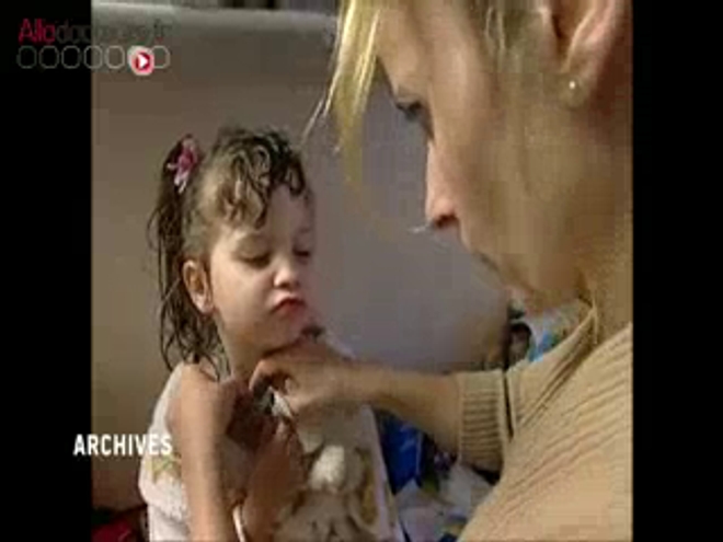 Chloé a été diagnostiquée ''Ondine'' à sa naissance. Depuis toujours, elle doit adapter son quotidien pour vivre avec son handicap.