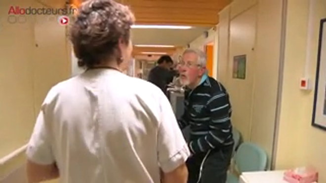 Yves, 67 ans, est le plus vieux porteur de coeur hybride. Il vit relié à une machine depuis neuf ans.