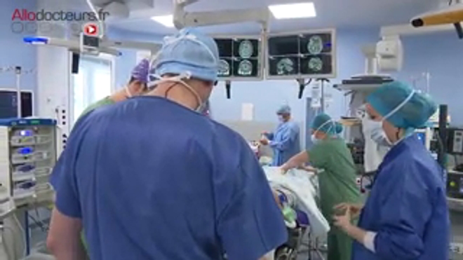 Attention images de chirurgie !
