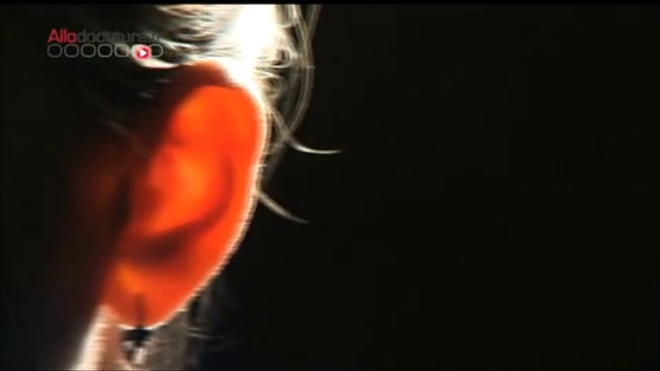 Comment bien se nettoyer les oreilles (reportage du 9 janvier 2013)