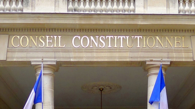Fin de vie : le Conseil constitutionnel valide des dispositions sur l'arrêt des traitements