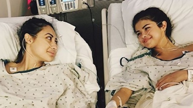 Selena Gomez à droite avec son amie donneuse Francia Raisa à gauche ©SelenaGomez/Instagram