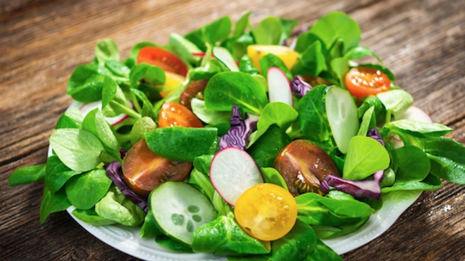 Salades d'été : méfiez-vous des ingrédients aux étiquettes trompeuses