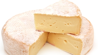Reblochons contaminés : tous les fromages produits à Cruseilles rappelés "par précaution"