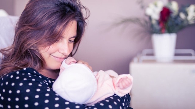 Malgré son endométriose, Laetitia Milot a donné naissance à son premier enfant