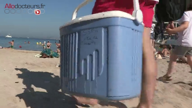 Des prélèvements quotidiens sont effectuées dans de nombreuses plages et lacs de France.