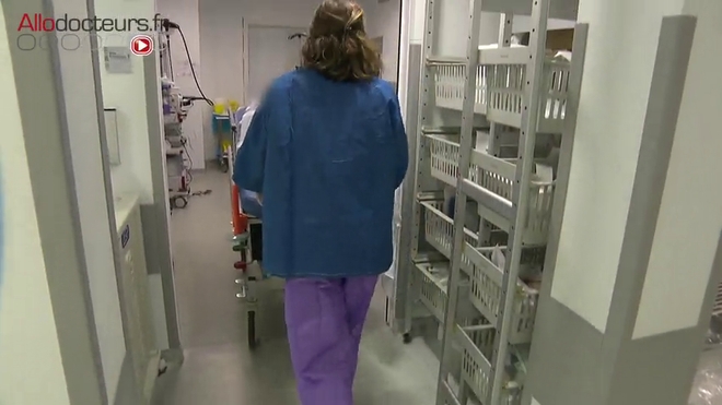 Gastroscopie réalisée par un gastro-entérologue sous anesthésie générale.
