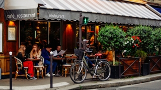 Covid : Paris pourrait passer en zone rouge écarlate