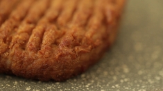 Bientôt la fin du steak végétarien ?