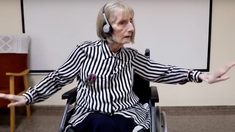 Une ancienne ballerine atteinte d'Alzheimer danse sur le Lac des Cygnes : on vous explique pourquoi