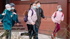 Les enfants moins touchés par le covid, selon une importante étude