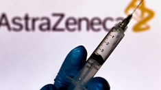 Covid : la France suspend les injections du vaccin AstraZeneca