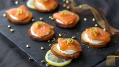 Truites et saumons fumés : lesquels choisir pour Noël ?