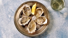 Microplastiques : quels sont les fruits de mer les plus contaminés ?