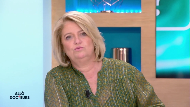 Marina Carrère d'Encausse et Régis Boxelé vous montrent ce qu'est une hernie discale