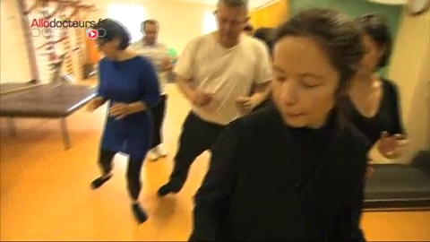 Cours de Taï chi chuan à l'hôpital Henri Mondor de Créteil.