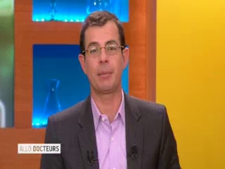 Marina Carrère d'Encausse et Benoît Thevenet expliquent la fracture du poignet.