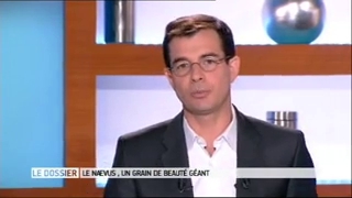 Marina Carrère d'Encausse et Benoît Thevenet expliquent le naevus géant.