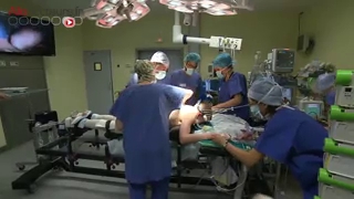 Attention, images de chirurgie : opération d'une scoliose
