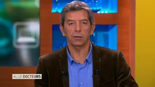 Marina Carrère d'Encausse et Michel Cymes décrivent les tremblements essentiels.