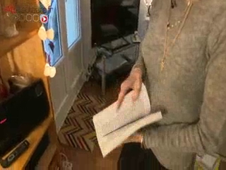 Sylvie souffre de tremblements, elle raconte les répercussions quotidiennes de ces mouvements involontaires.