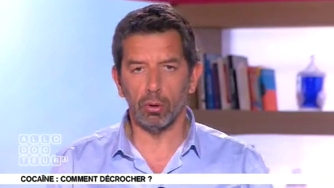 Marina Carrère d'Encausse et Michel Cymes expliquent le mécanisme de la dépendance.