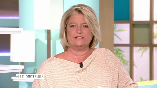 Marina Carrère d'Encausse et Régis Boxelé vous montrent comment la maladie de Parkinson affecte le cerveau