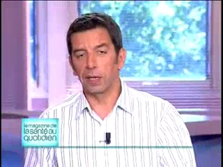 Marina Carrère d'Encausse et Michel Cymes décrivent les risques liés aux morsures de chien.