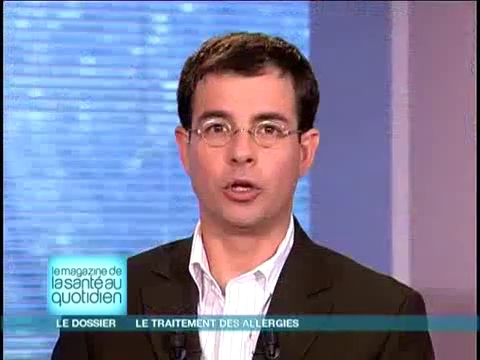 Michel Cymes et Benoît Thevenet expliquent la production d'anticorps.