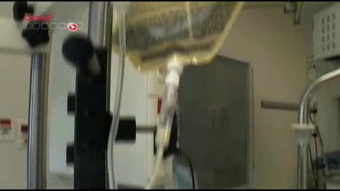 Reportage réalisé le 14 décembre 2009 dans le contexte de l'hospitalisation du chanteur Johnny Hallyday