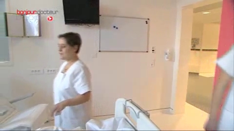 À l'hôpital, plusieurs systèmes permettent de soulager le travail du personnel soignant.