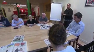 Des exercices permettent d'entretenir la mémoire et le contact physique.