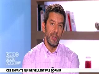 Marina Carrère d'Encausse et Michel Cymes expliquent les troubles du sommeil chez l'enfant.