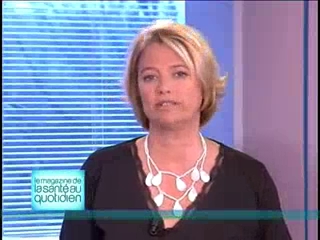 Marina Carrère d’Encausse et Michel Cymes expliquent la dermopigmentation.