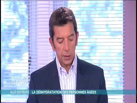 Quels sont les premiers gestes à faire en cas de déshydratation sévère ?