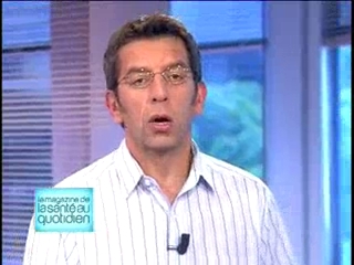 Michel Cymes et Benoît Thévenet expliquent le rôle de l'interniste.