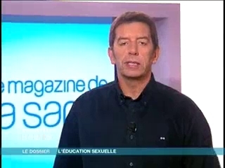 Marina Carrère d'Encausse et Michel Cymes décrivent les débuts de l'éducation sexuelle.