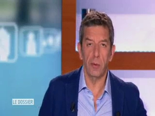 Marina Carrère d'Encausse et Michel Cymes expliquent l'acromégalie.