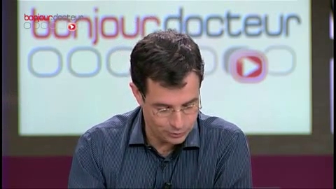 Coup de gueule de Michel Cymes contre les médecins généralistes qui déconseillent la vaccination contre la grippe A.