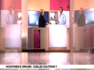 Marina Carrère d'Encausse et Michel Cymes expliquent les incontinences urinaires