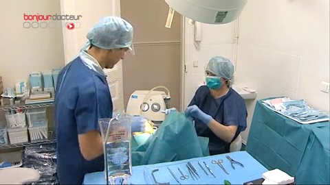 Comment fixer un dentier avec des implants ?