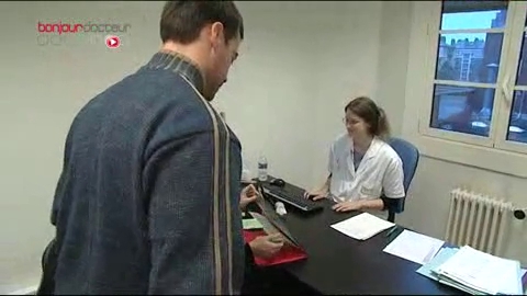 Reportage à la maternité de Necker-Brune à Paris, service pionnier dans la gestion des risques au cours de la grossesse.