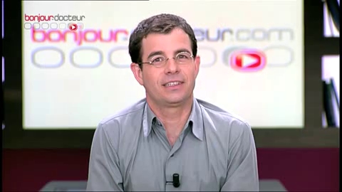 Michel Cymes revendique l'importance de la formation médicale continue.